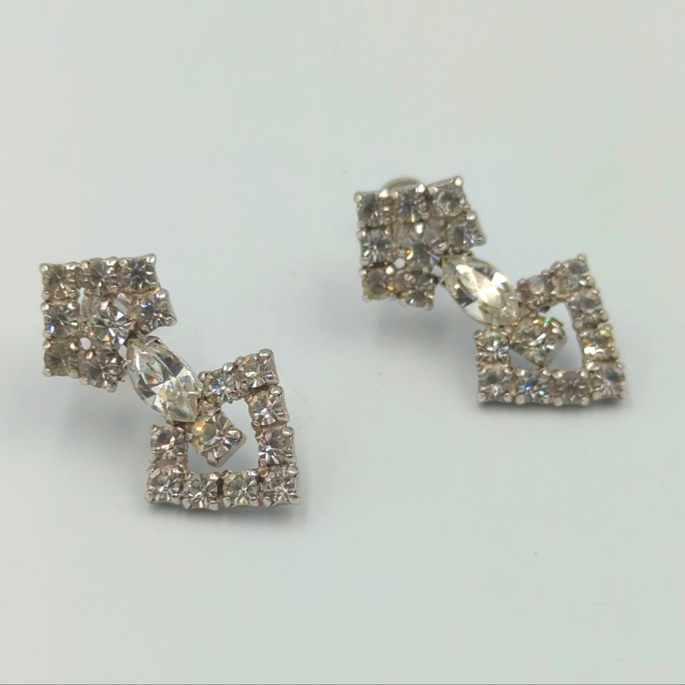 Rhinestones Duane Earrings Vintage Screw Back Rhodium Plating Dangle Signed